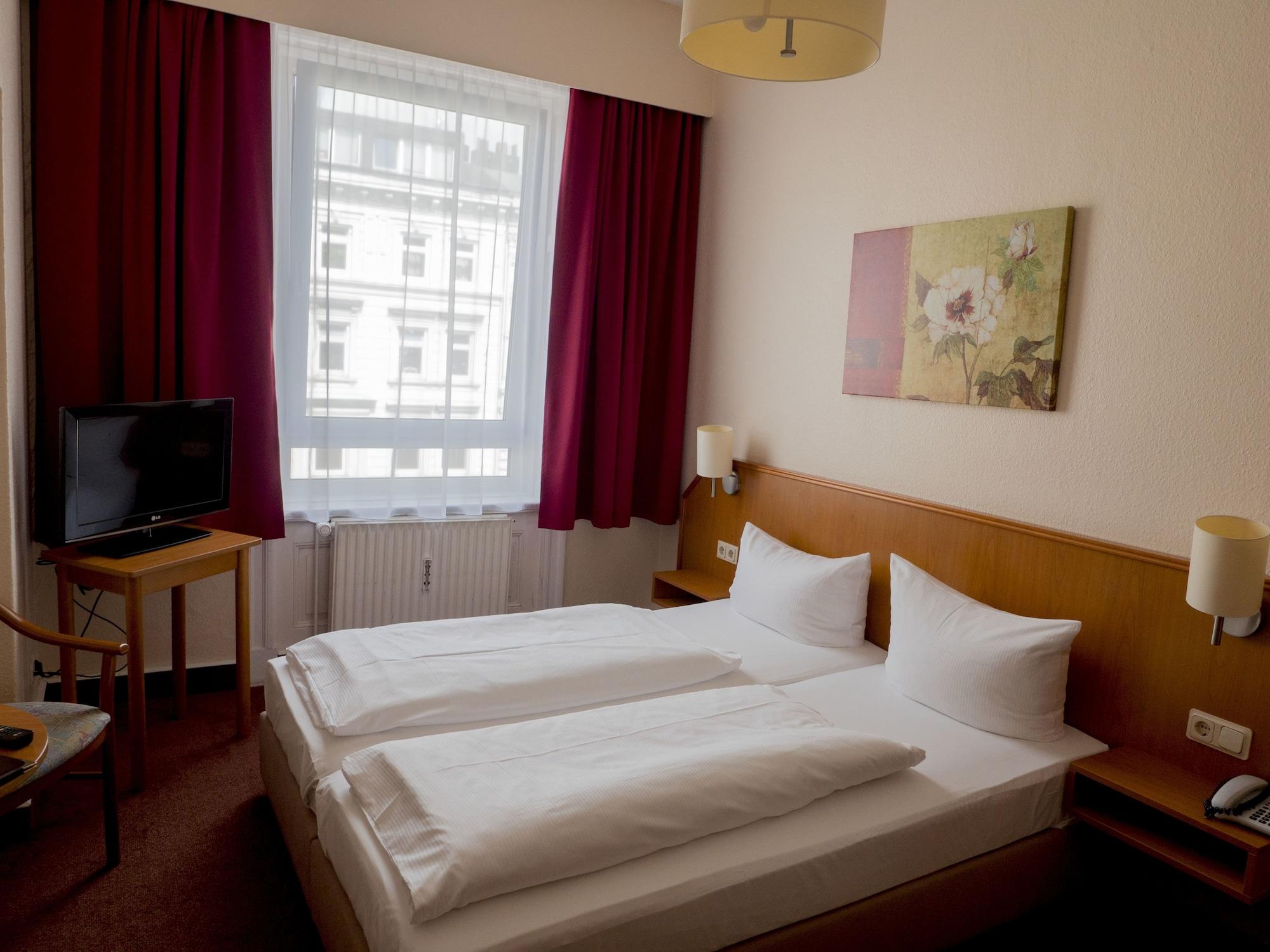 โฮเต็ลเรสซิเด้นซ์แอมฮอพบานอห์ฟ Hotel ฮัมบูร์ก ภายนอก รูปภาพ