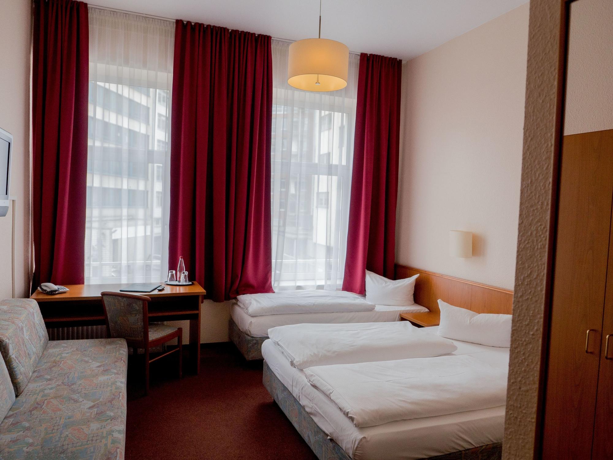 โฮเต็ลเรสซิเด้นซ์แอมฮอพบานอห์ฟ Hotel ฮัมบูร์ก ภายนอก รูปภาพ
