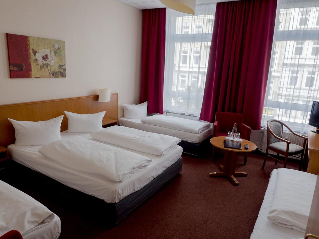 โฮเต็ลเรสซิเด้นซ์แอมฮอพบานอห์ฟ Hotel ฮัมบูร์ก ภายนอก รูปภาพ
